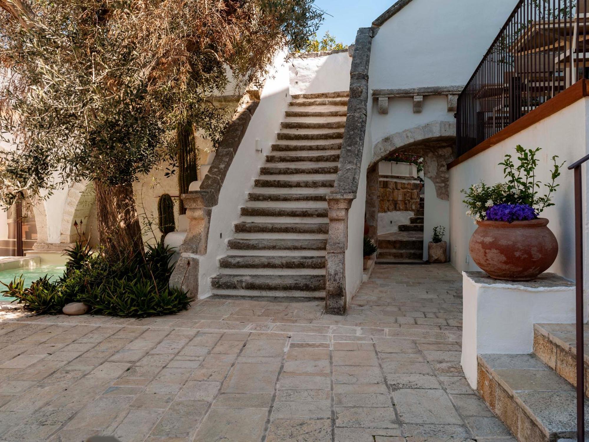 La Sommita Relais & Chateaux Hotel Ostuni Exterior photo